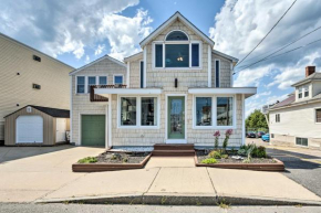 Sun-Soaked Coastal Cottage with Deck and Walk to Beach